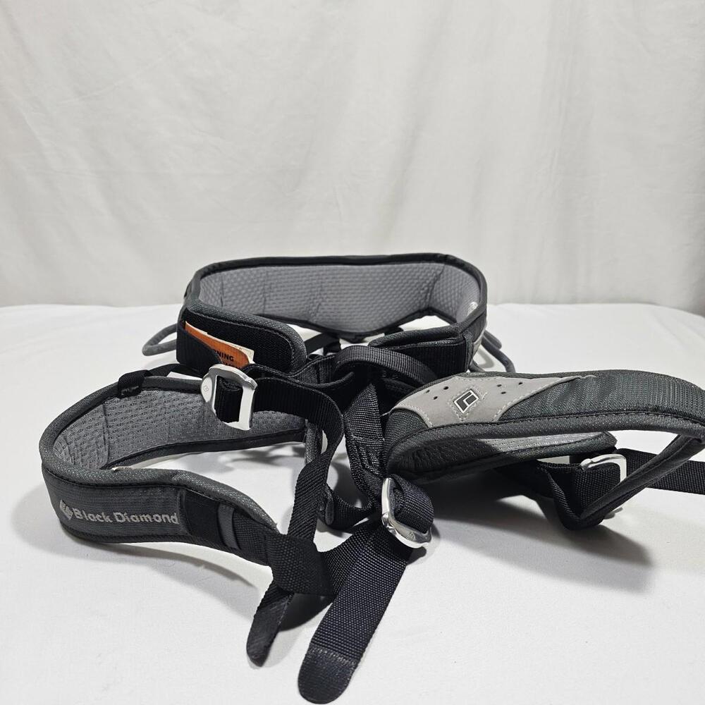 Black Diamond Momentum Rock Climbing Harness Slate Gray Size Small